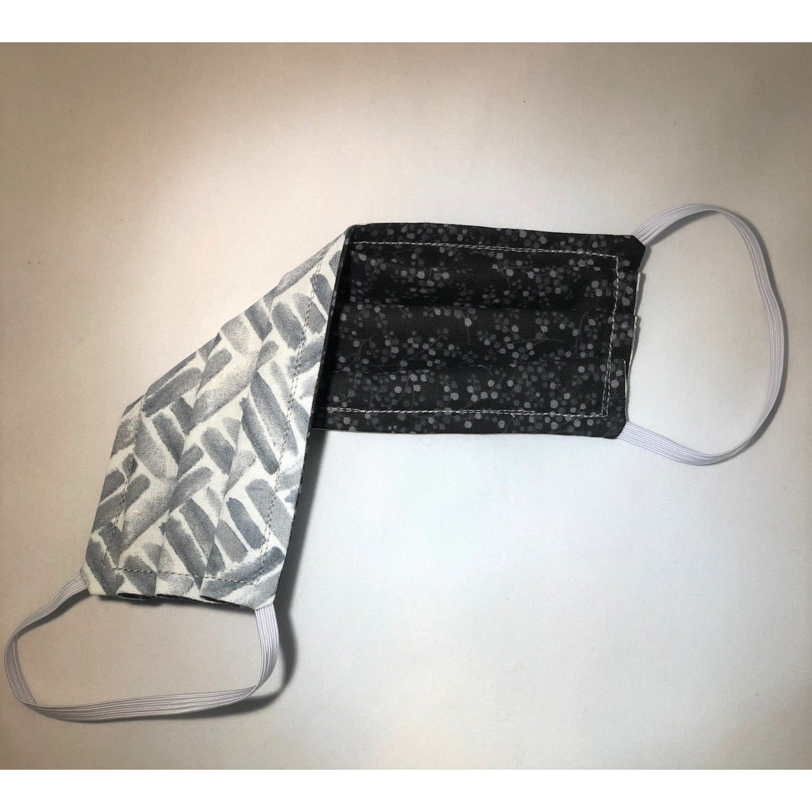 Face Cover - Reversible Grey Parquet/Black Dots - Adult Med