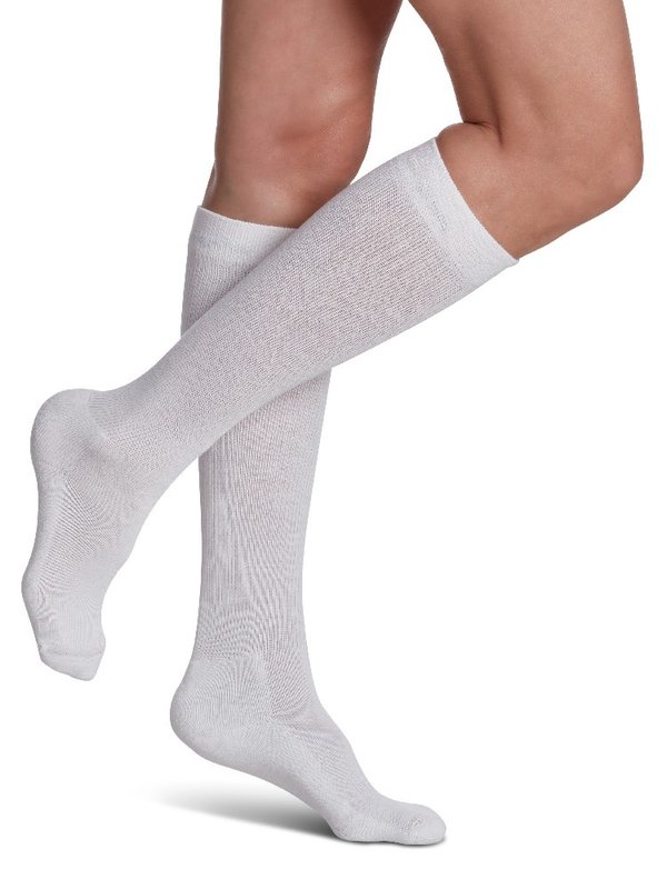 SIGVARIS Women's Eversoft Diabetic Sock Calf 8-15mmHg