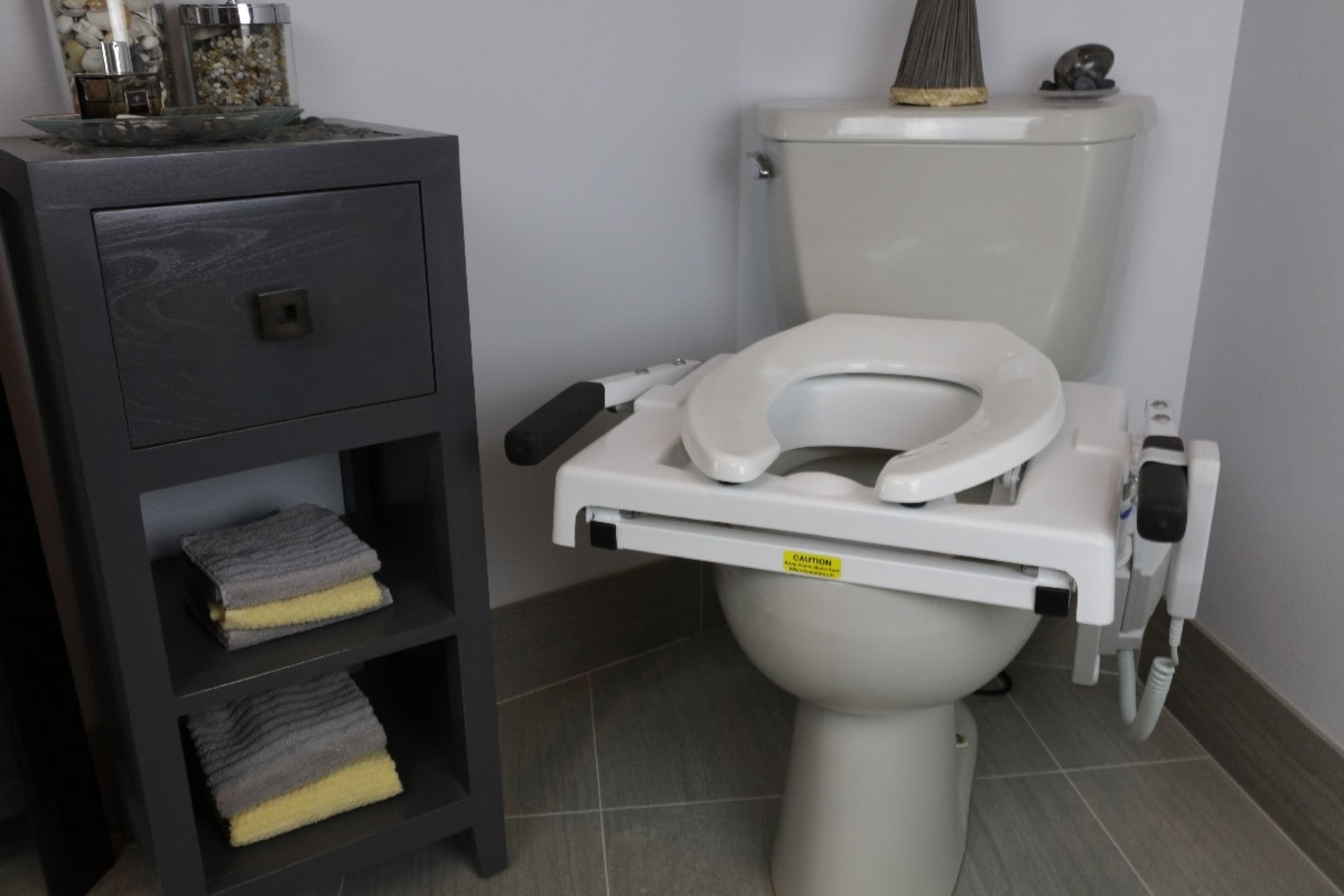 TILT® TOILET INCLINE LIFT AC Atlantic Healthcare Products