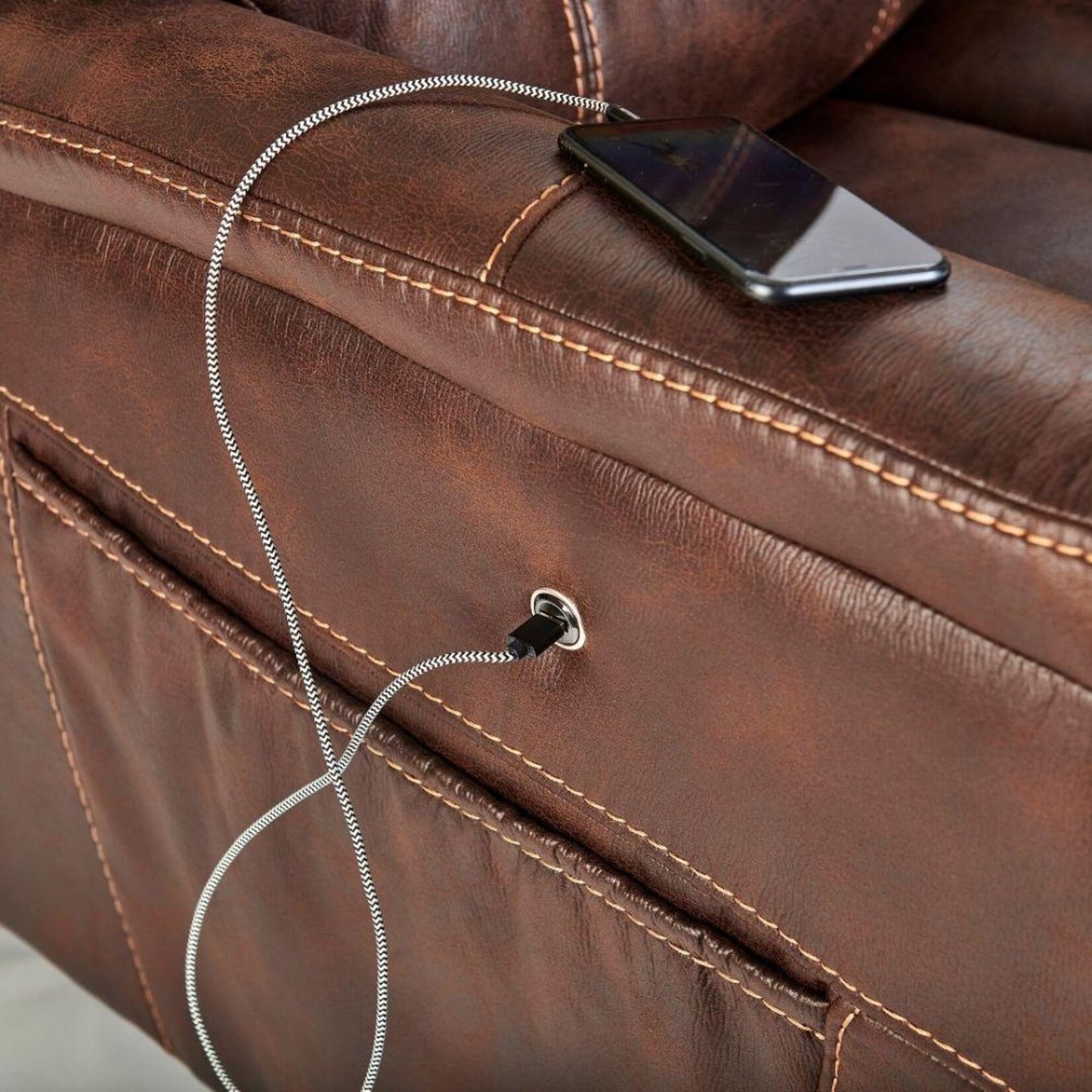 Dione Power Lift Chair