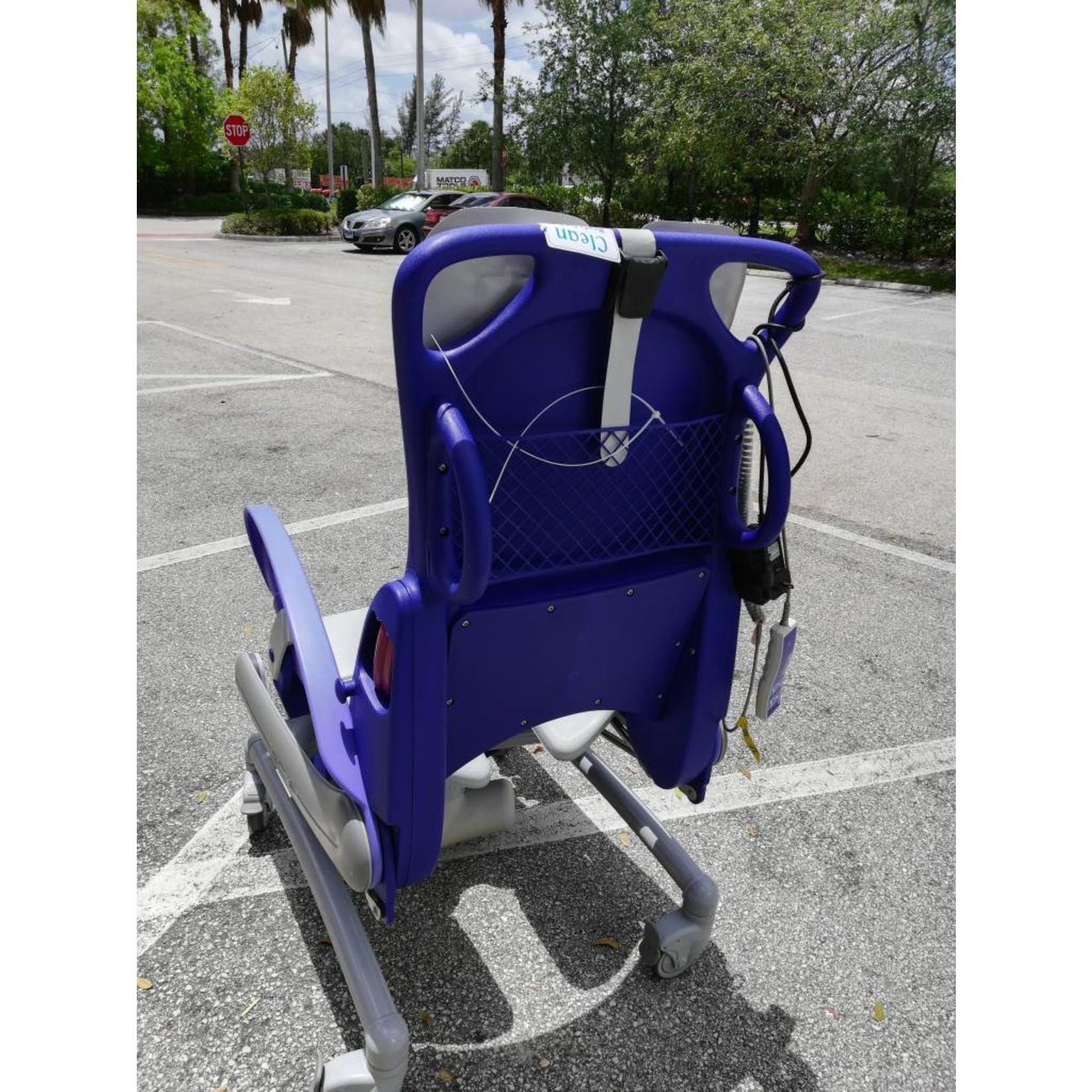 PreOwned ArjoHuntleigh Carendo Ergonomic MultiPurpose Hygiene Shower