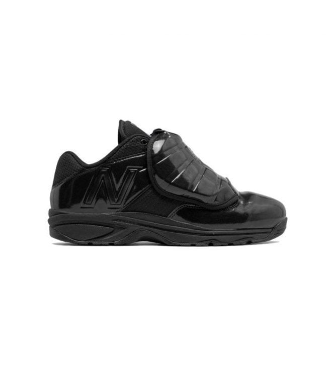 baseball umpire shoes