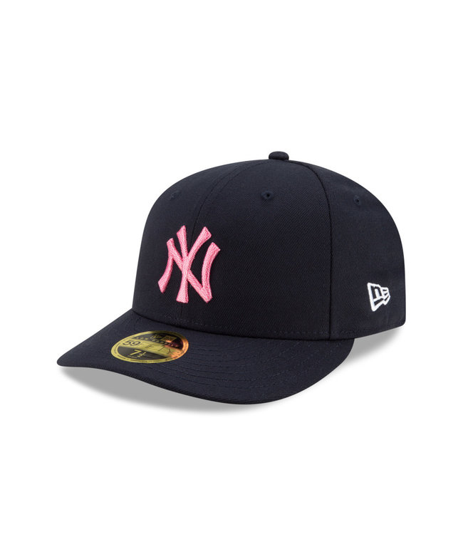 Yankees wear pink on Mother's Day