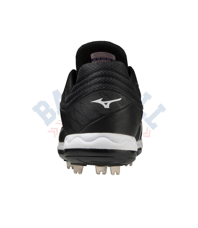 Speedrevo Ace Metal Cleats