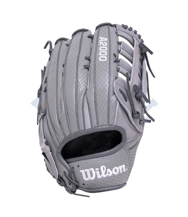 WILSON 2023 A2000 13.5" Slowpitch Glove