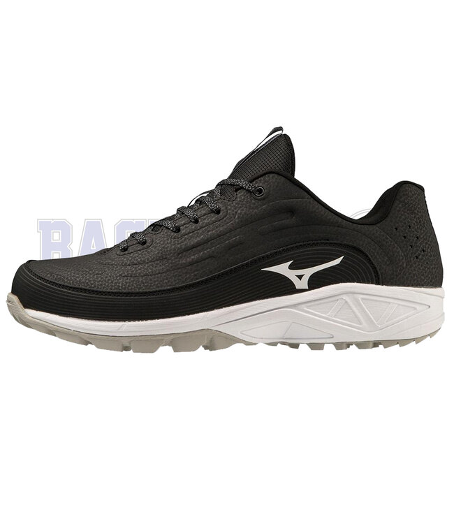 Ambition 3 All Surface Low Turf Shoes