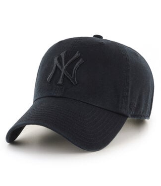47BRAND New  York Yankees MLB Clean Up Black on Black Cap