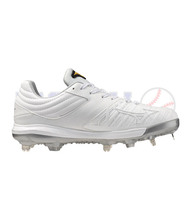 Women's Pro Low Metal Cleats