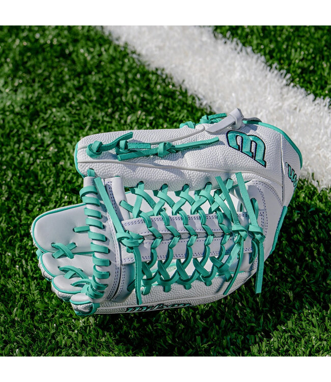 Wilson A1000® T125 SuperSkin™ 12.5” Outfield Fastpitch Softball Glove