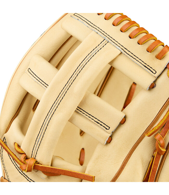 Wilson A2000 Classic EL3 Tan 11.75'' Baseball Glove