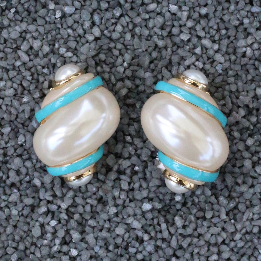 Jewelry VCExclusives: Shell with Turk