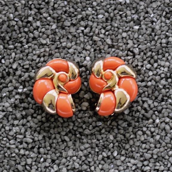 Jewelry VCExclusives: Conch Coral and Gold