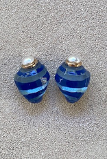 Jewelry VCExclusives: Deep Blue Shell with Pearl