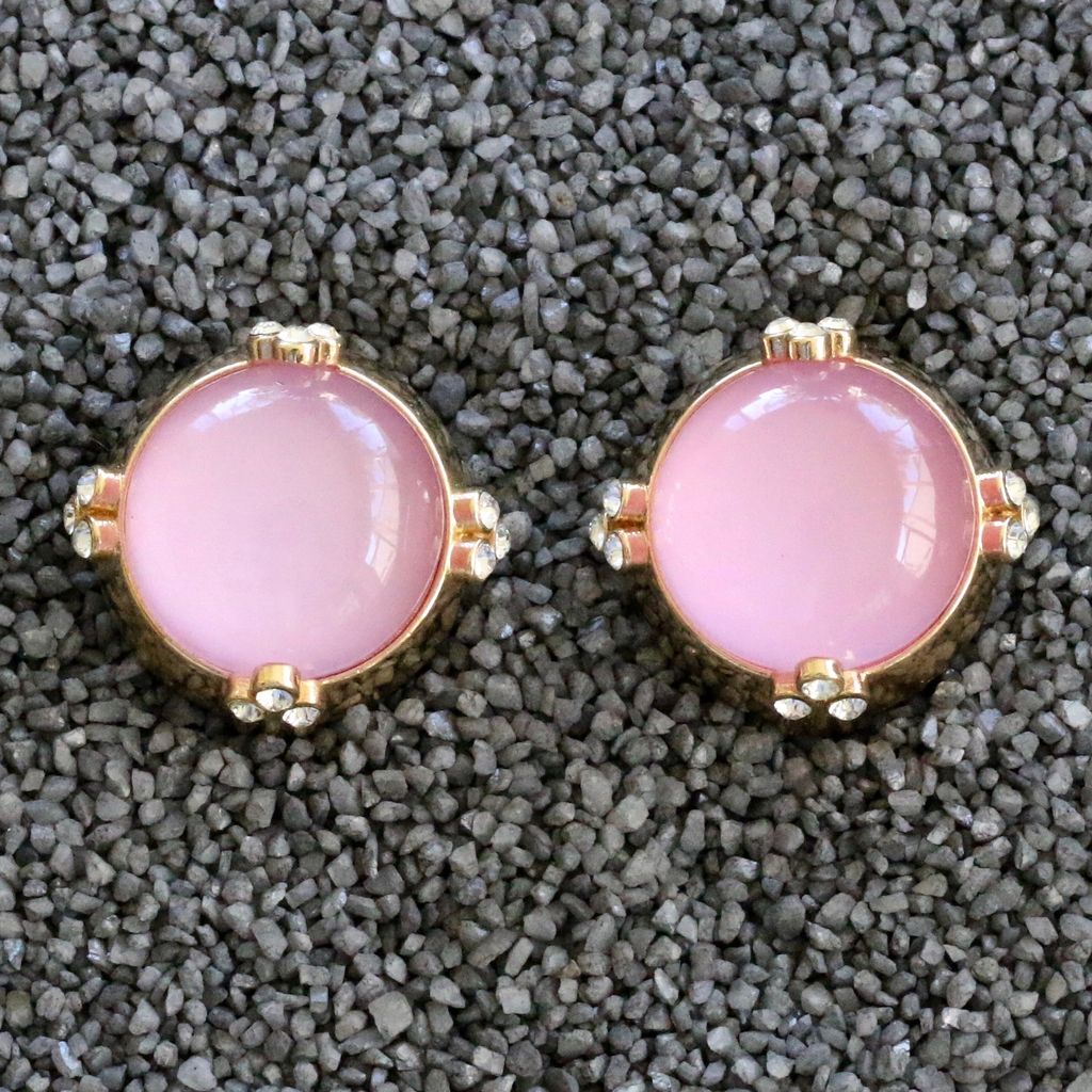 Jewelry VCExclusives: Pretty in Pink w/Gold Setting