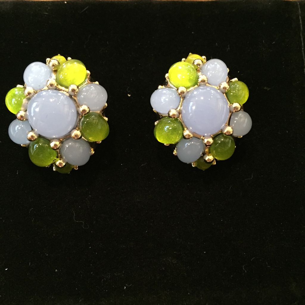 Jewelry VCExclusives: Starburst in Light Blue w/Green Details