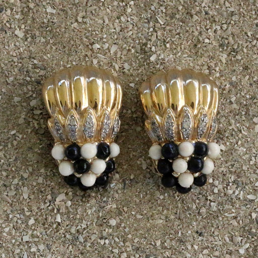 Jewelry VCExclusives: Gold Cascades w/Black & White Clusters