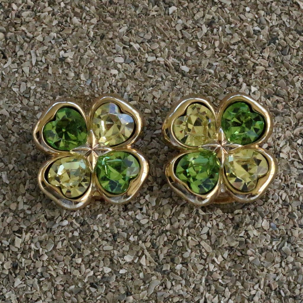 Jewelry VCExclusives: Shades of Green Clover