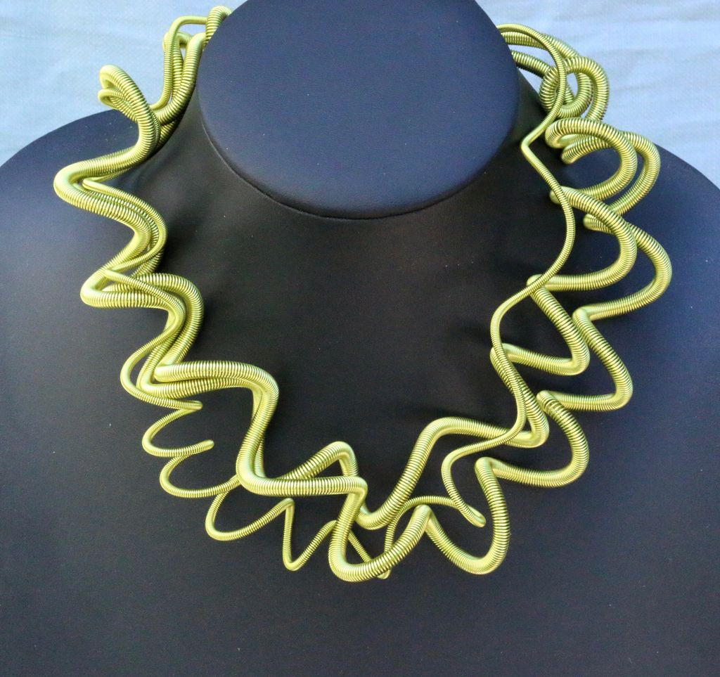 Jewelry VCExclusives: Spirale Lime Green