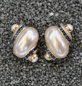 Jewelry VCExclusives: Pearl & Blue Crystels Conch