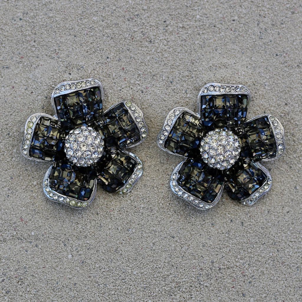 Jewelry Jardin: Clear & Charcoal Crystal Flower Med