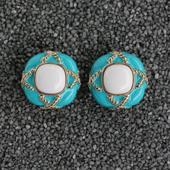 Jewelry VCExclusives: Fancy Button Turk with Pearl Center