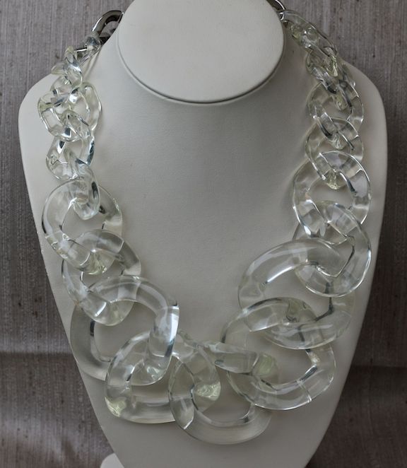 Jewelry VCExclusives:  Large Links Lucite