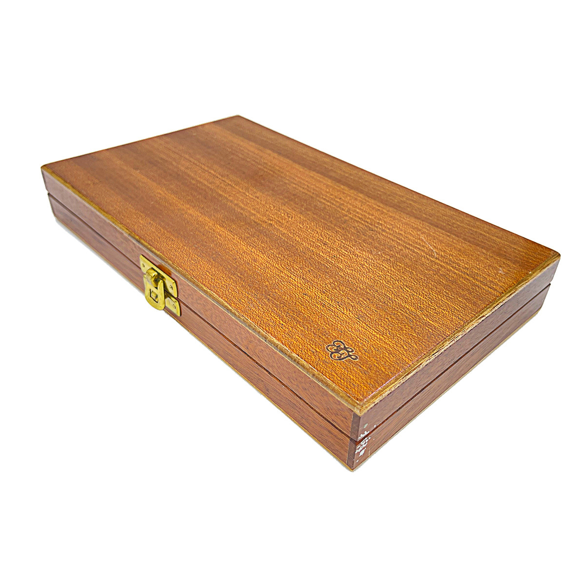 https://cdn.shoplightspeed.com/shops/606327/files/34715765/tara-design-tara-design-wooden-fly-box-with-33-cla.jpg