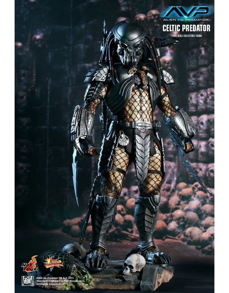 Sideshow Collectibles Celtic Predator Hot Toys Statue