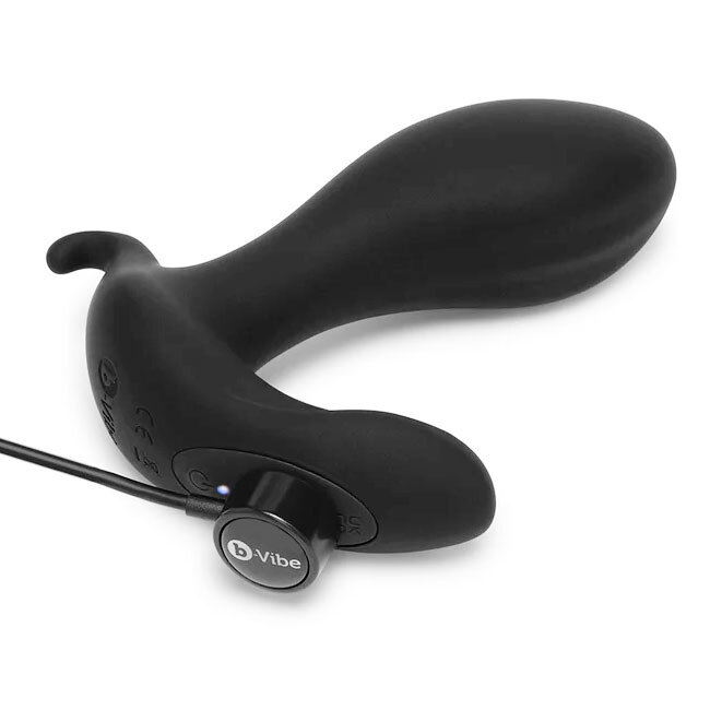 B-Vibe Expand Vibrating and Expanding Plug