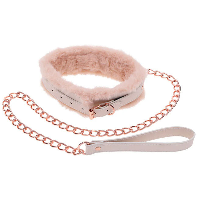 Peaches 'N Creame Fur Collar and Leash