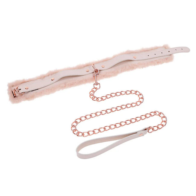 Peaches 'N Creame Fur Collar and Leash