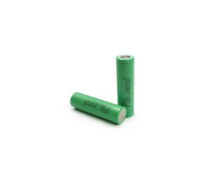 SAMSUNG 25RM 18650 BATTERY 2500mah 22A - Rock Vapor Incorporated
