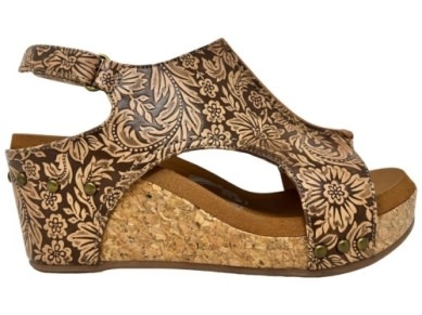 VERY G VERY G LIBERTY TOOLED WEDGE SANDAL