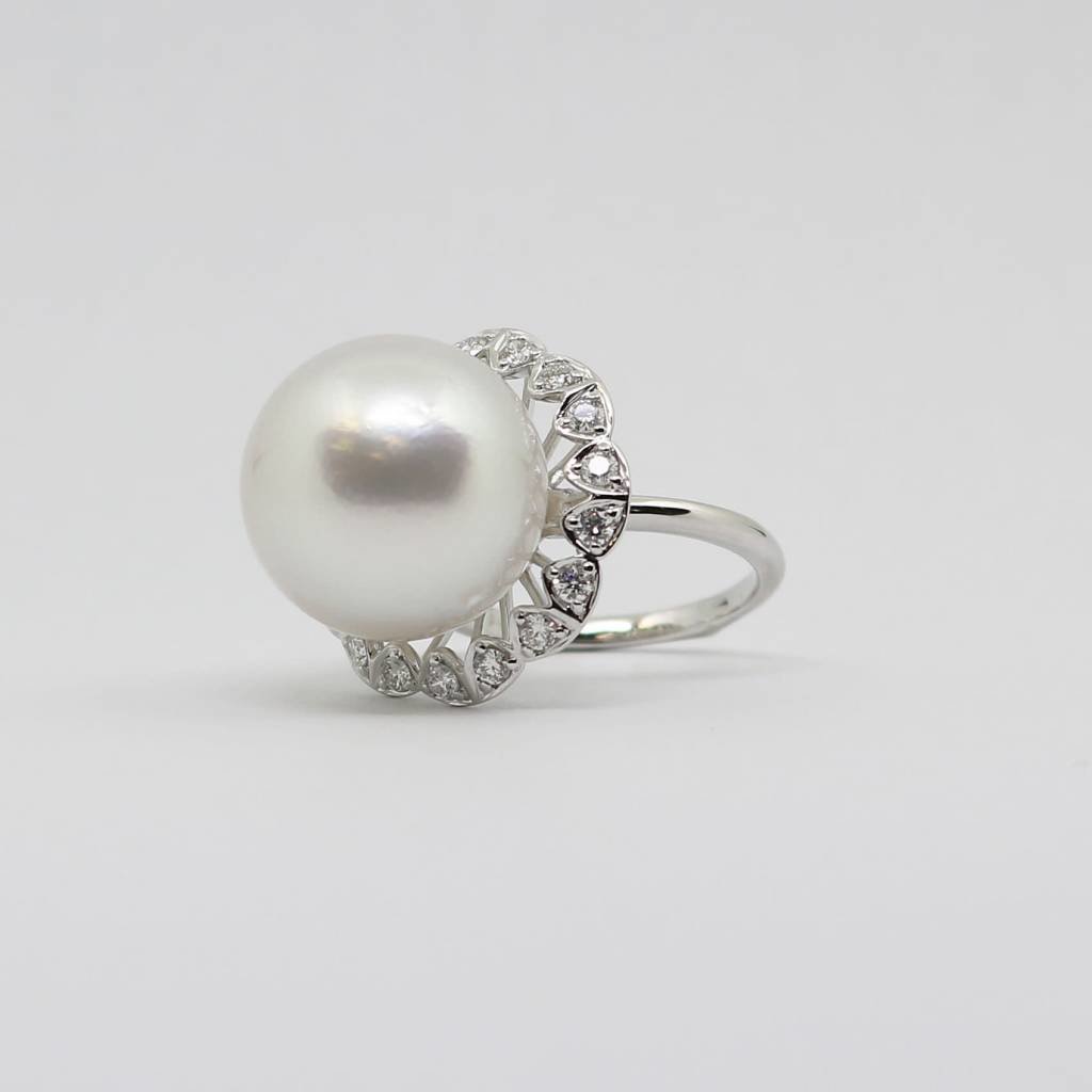 American Jewelry 18k White Gold 16mm South Sea Pearl Ladies Ring with .58ctw Diamonds