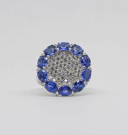 American Jewelry 14k White Gold 1.21ctw Diamond 4.25ctw Sapphire Oval Blue Sapphire Ladies Ring (size 7)