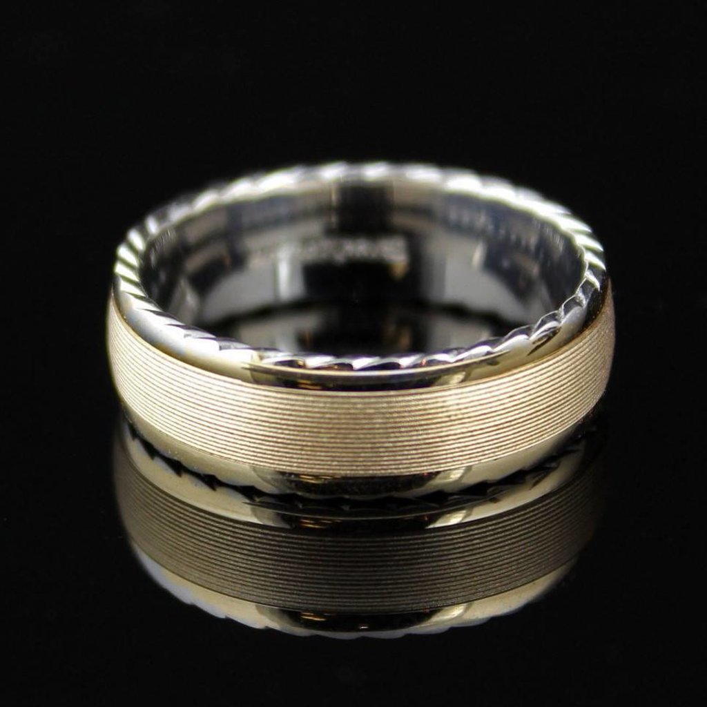 American Jewelry 14k Yellow/White Gold ArtCarved 7mm Men's Wedding Band (Size 10)