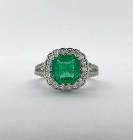 American Jewelry 14k White Gold .75ctw Diamond 2.05ct Columbian Emerald Halo Split Shank Ring (Size 6.5)