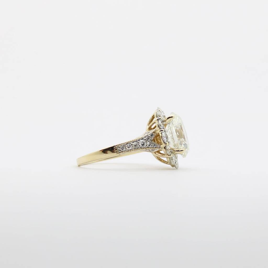 American Jewelry 14k Yellow Gold 4.03ct-Ctr J/VS2 GIA 1.74ctw-Mounting Oval & Round Brilliant Diamond Halo Engagement Ring