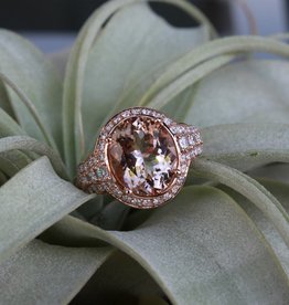 American Jewelry 14k Rose Gold .54ctw Diamond Halo 3.44ct Morganite Ring (Size 7)