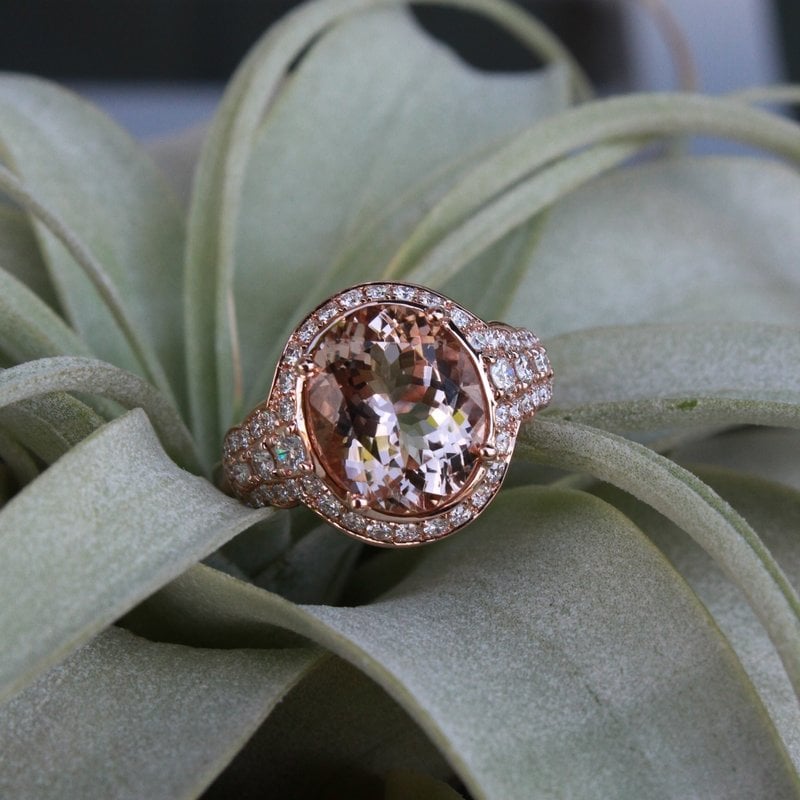 American Jewelry 14k Rose Gold .54ctw Diamond Halo 3.44ct Morganite Ring (Size 7)