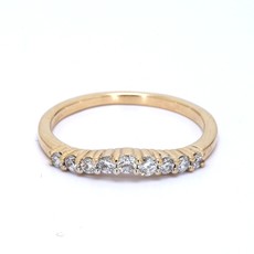 American Jewelry 14K Yellow Gold 0.20ctw Diamond Curve Band (Size 5.5)