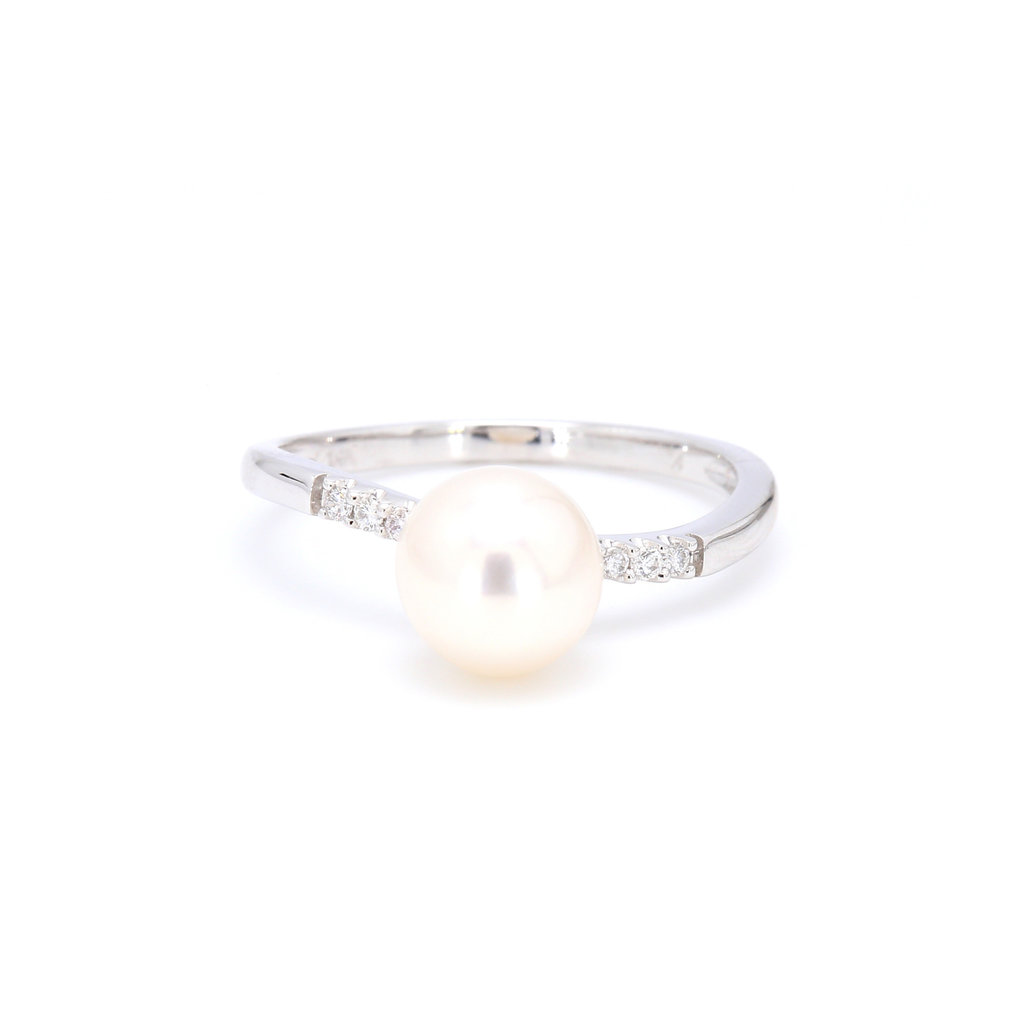 American Jewelry 14k WHite Gold7.5-8mm Pearl & .05ctw Diamond Ring (Size 7)