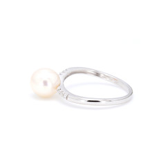American Jewelry 14k White Gold 7.5-8mm Pearl & .05ctw Diamond Ladies Ring (Size 7)
