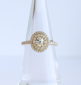 American Jewelry 14k Yellow Gold .91ctw (.41ct center) Oval & Round Brilliant Diamond Halo Engagement Ring