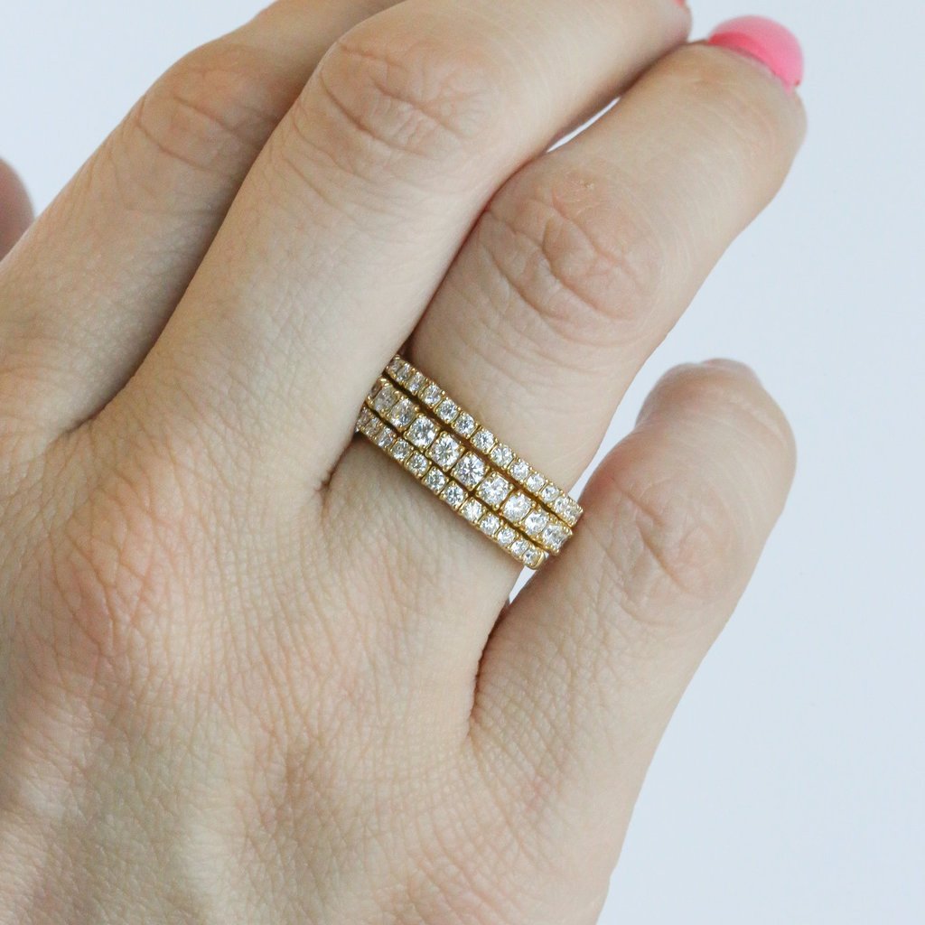 American Jewelry 18K Yellow Gold 1.63ctw Diamond Flex Wrap Ring