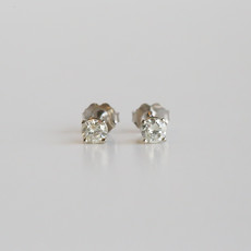 American Jewelry 14k White Gold 2/3ctw Round Brilliant Diamond Stud Earrings