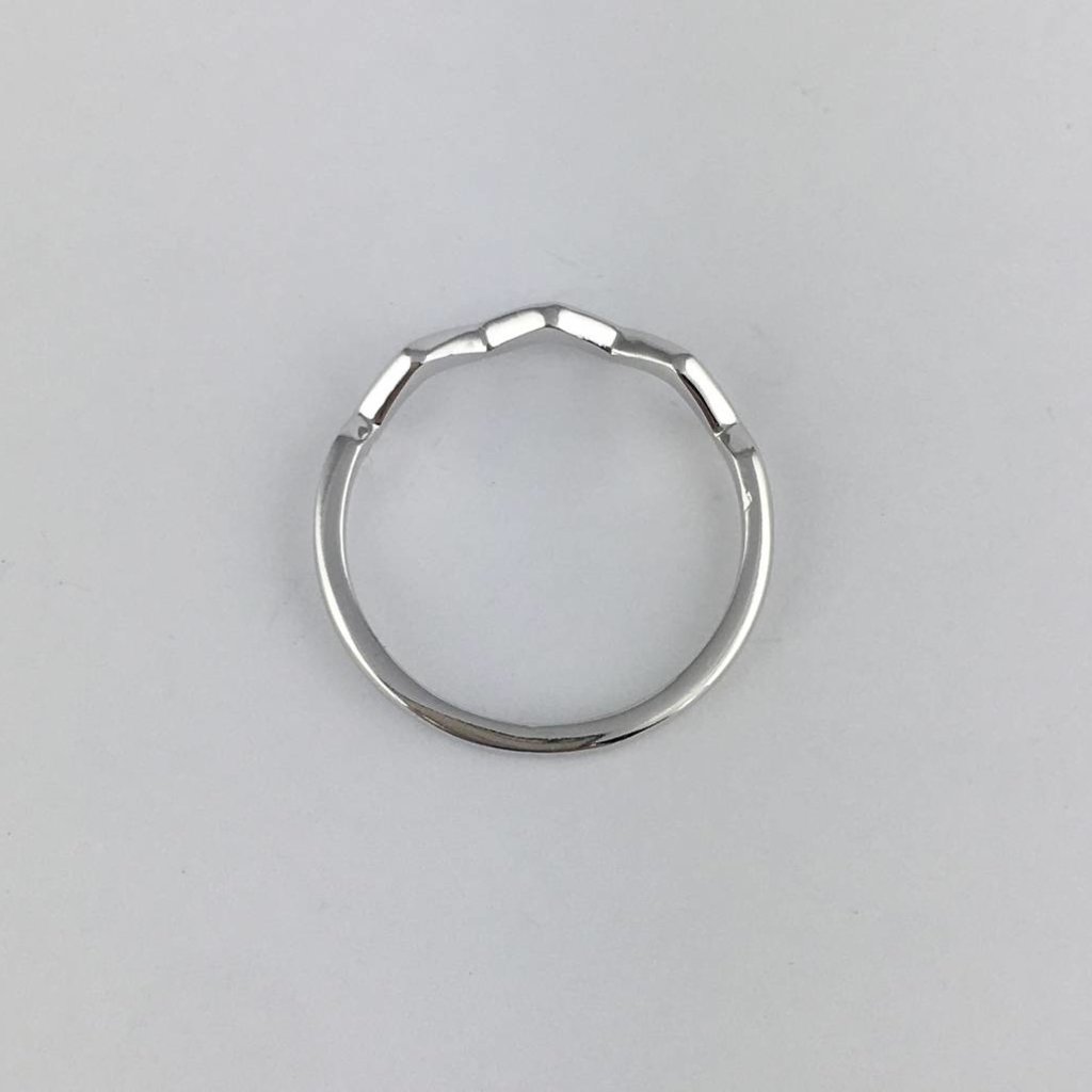 American Jewelry 14k White Gold Classic Band (Size 8.5)