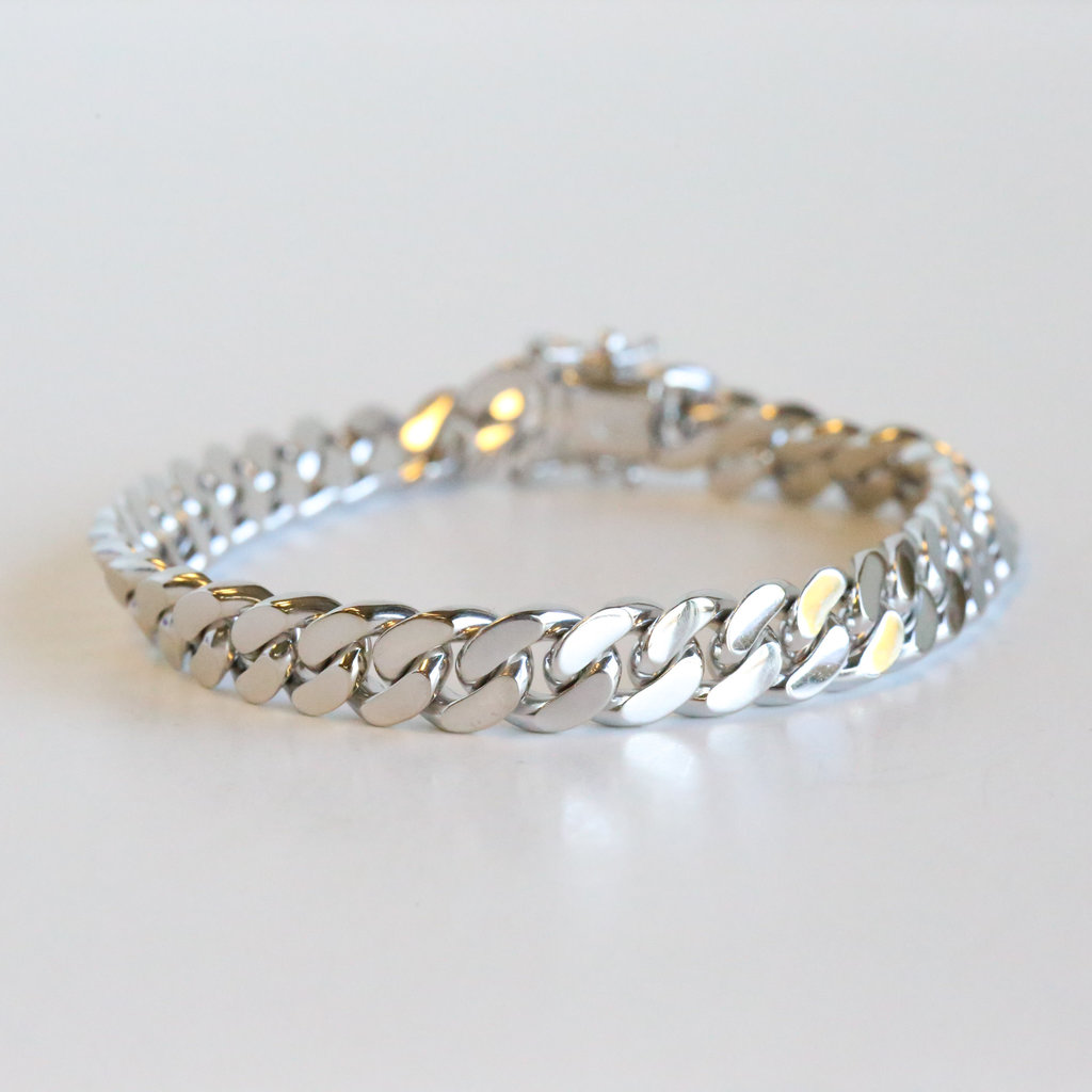 American Jewelry 14k White Gold 8mm Flat Curb Chain Bracelet (8")