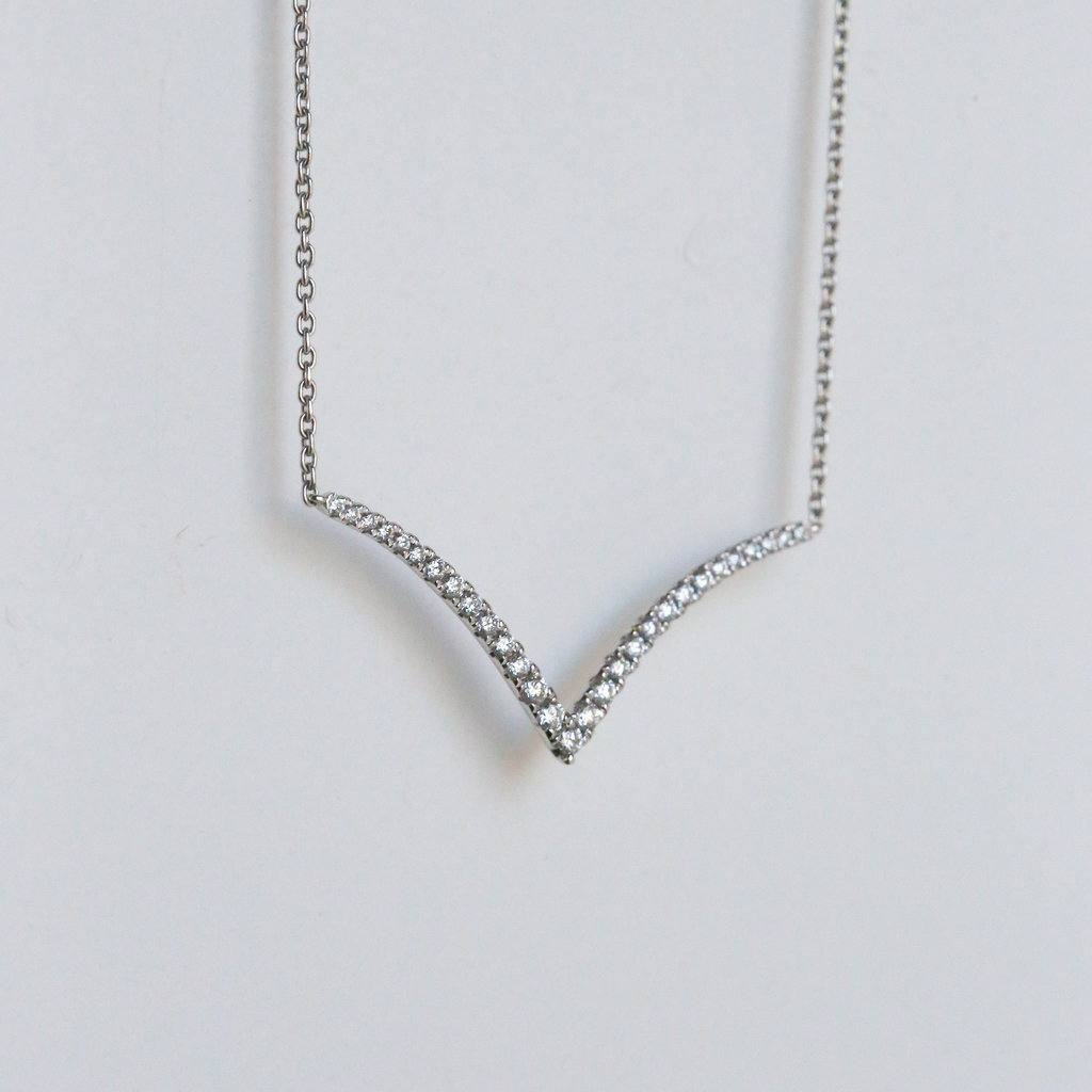 American Jewelry 14K White Gold 0.30ctw Diamond V Necklace (16-18" Adjustable)