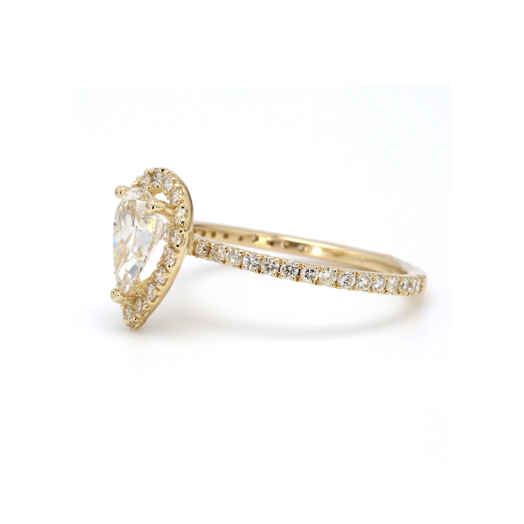 American Jewelry 14k Yellow Gold 1.96ctw (.96ct I/SI1 Center) Pear & Round Brilliant Diamond Halo Wedding Set (Size 6.5)